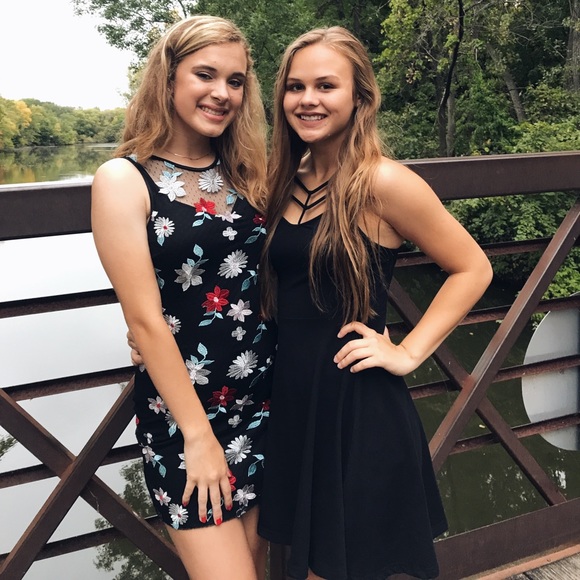 Dry Goods Dresses & Skirts - Navy Blue Floral Dress Dry Goods Dresses & Skirts - Navy Blue Floral Dress
